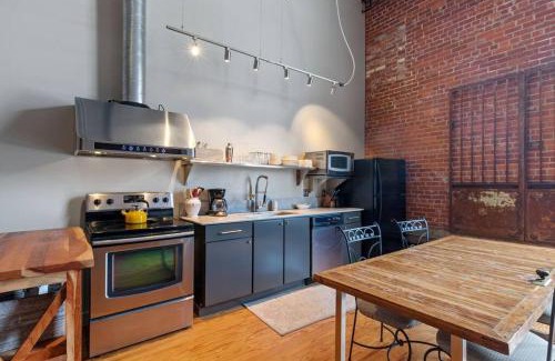 Downtown Apartamento | Cajun Stays-Buchanan Loft #4