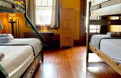 Downtown Casa | Cajun Stays Cedar Crest Entire Home