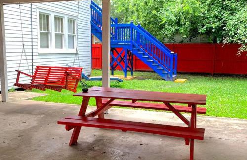 Downtown Casa | Cajun Stays Cedar Crest Entire Home