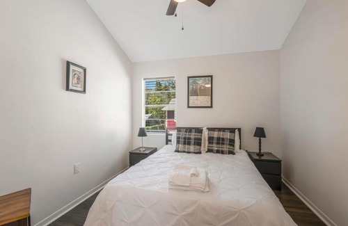 Lafayette Apartamento | Cajun Stays Challenger B with Pool Sauna