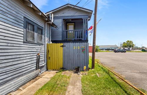 Downtown Apartamento | Cajun Stays - Studio Garfield - Pet Friendly