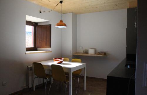 Das Apartamento | Cal Barné, eco-apartament a Das amb jardí