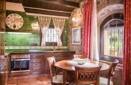 Capmany Cabaña | CAL BISBE - Casa Rural con piscina - calma y tranquilidad campestre.