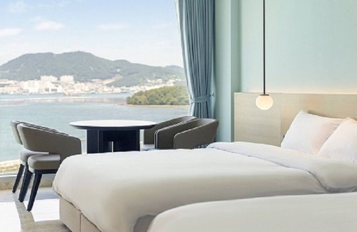 Dolsan-eup Hotel | Calacatta Hotel & Resort
