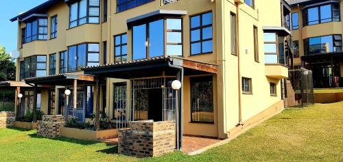 Margate Apartamento | Calamari 11 - 6 Sleeper - 30 Steps From The Beach!