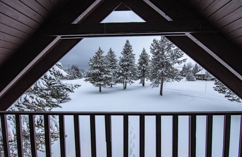 Island Park Cabina | Caldera Cabin - 15 Minutes From West Yellowstone