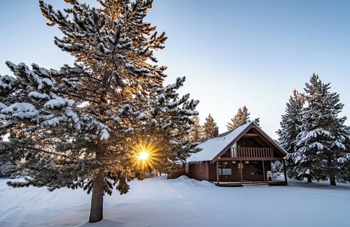 Island Park Cabina | Caldera Cabin - 15 Minutes From West Yellowstone