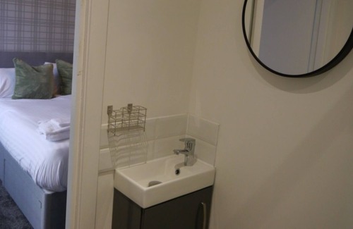 Bellshill Casa | Caledonian Rooms