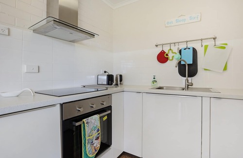Sapphire Coast Cabina | Calendo Apartmnts - Unit 1: Ground Floor