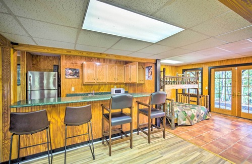 Calhoun Casa | Calhoun Cabin w/ River View + Wraparound Deck