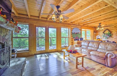 Calhoun Casa | Calhoun Cabin with River View and Wraparound Deck