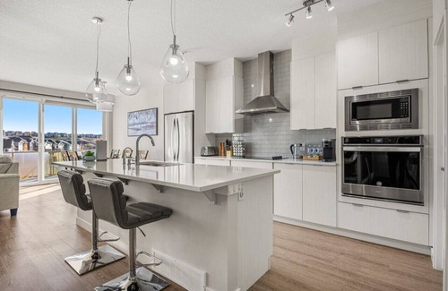 Sage Hill Casa | Cali King Bed » AC » Free Banff Pass » Netflix