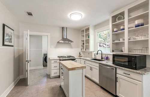 Mid City South Casa | Cali-Style House in Mid-City Baton Rouge