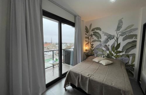 Remedios de Escalada Apartamento | Calido,moderno depto con piscina, parking ,laundry