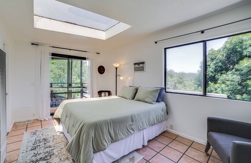 Fernwood Cabina | California Cabin w/ Stunning Mountain Views!
