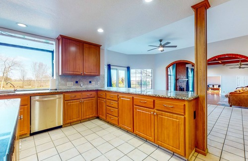 Brentwood Casa | California Countryside Estate - Pool, 22 Rooms
