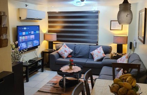 Highway Hills Apartamento | California garden squire