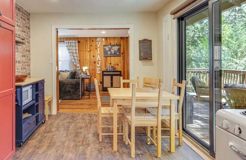 Long Barn Cabina | California Mountain Cabin w/ Lake Access & Deck!