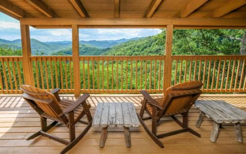 Gatlinburg - Pigeon Forge Villa | Calis Place