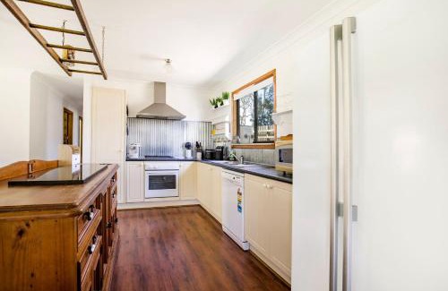 Callala Bay Casa | Callala Calm Pet Friendly 5 Mins Walk to Beach