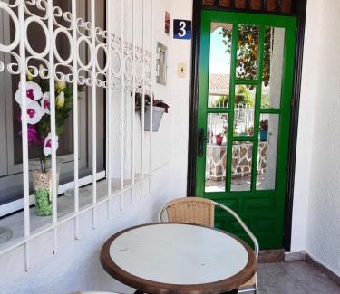 Santiago de la Ribera Casa | Calle Dr Fleming 3 bedroom home for 6 people