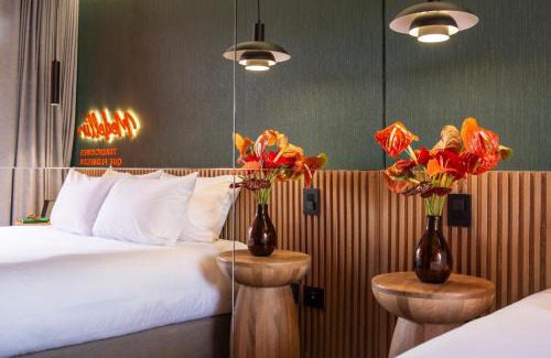 Zona Rosa Hotel | Calle Flora Hotel by Jalo