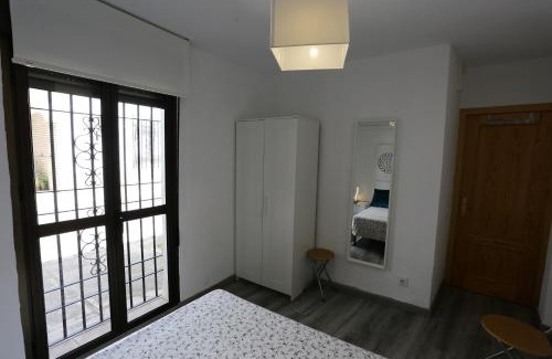 San Basilio Apartamento | Calle San Basilio - Patios. Aparcamiento gratis