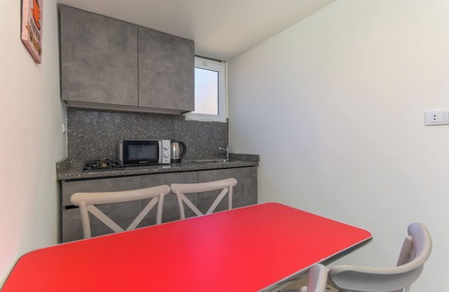 Gemmayzeh Apartamento | Calliope 2-BR Apartment in Gemmayze