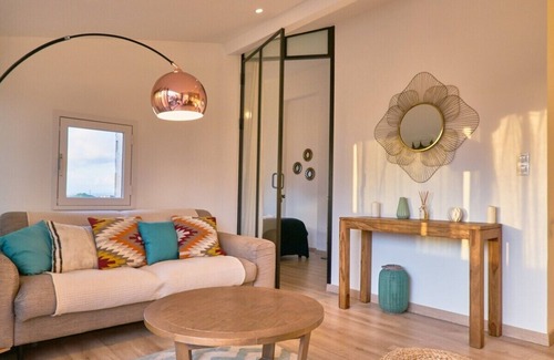 Arles City Centre Apartamento | Calm and bright; Terrace and panoramic view in the center Housing
