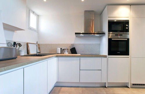 Arles City Centre Apartamento | Calm and bright; Terrace and panoramic view in the center Housing