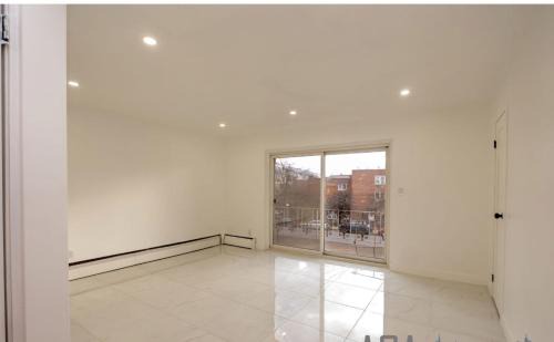Canarsie Casa | Calm and collective