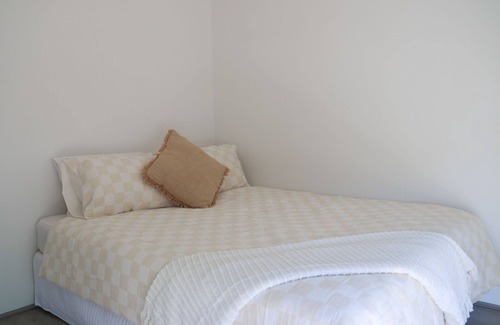 Coolbellup Casa | Calm and Comfortable Home | Close to Fremantle