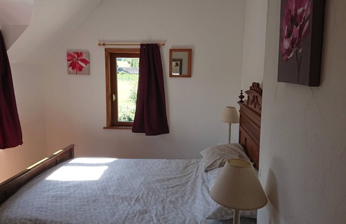 Bonneville-la-Louvet Apartamento | Calm and peaceful 2 bed apartment in the beautiful