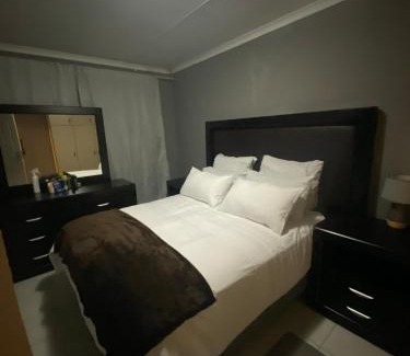 Newlands West Casa | Calm chaos