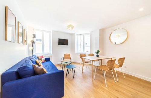 Sainte-Foy-les-Lyon Apartamento | Calm & Comfort at the Gates of Lyon 2-bedroom apartment in Sainte-Foy