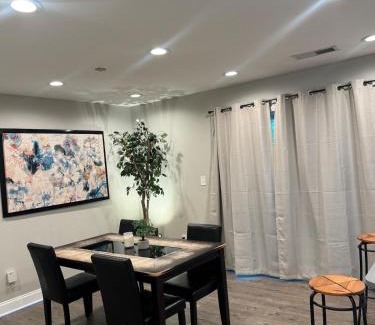 Church Street Casa | Calm & Cozy Modern Escape