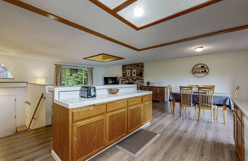 Arcata Casa | Calm Home next to Trailhead and Cal Poly