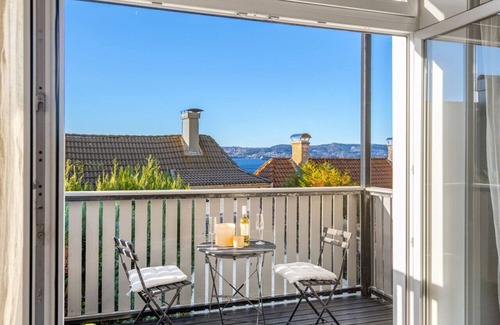 Sandviken Apartamento | Calm Surroundings in Sandviken W/Washer & dryer