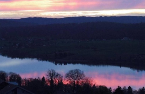 Montperreux Apartamento | Calme vue sur le lac Rando, Activités Nautiques , Sport D'hiver, Gastronomie !