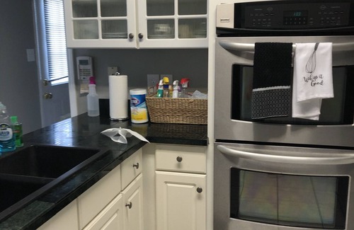 Savannah Casa | Calming 2800 sq ft pet friendly