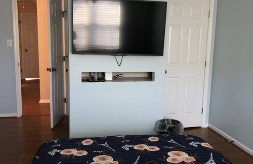 Savannah Casa | Calming 2800 sq ft pet friendly