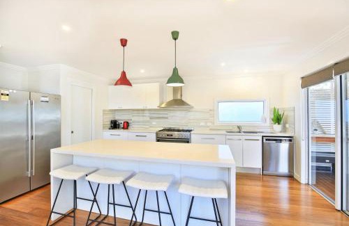 Callala Beach Casa | Calming Waters - Pet Friendly - Community Pool