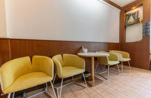 Rama 9 Hotel | Calmly Stay Ratchada