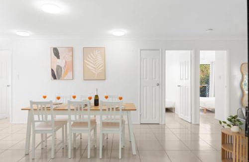 Caloundra Casa | Caloundra Beach Break - 3BD Family Home