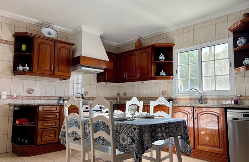Caloura Apartamento | Caloura Lotus Accommodation