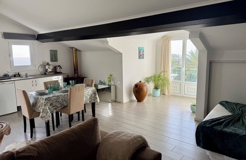 Caloura Apartamento | Caloura Seaside Accommodation