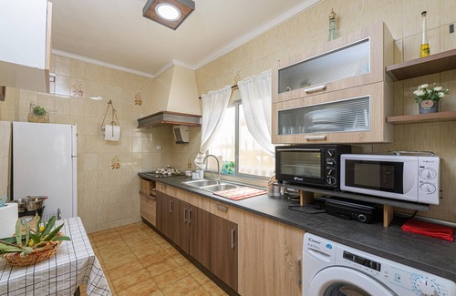 Sierra de Yeguas Casa | CALYMAR - Preciosa casa de vacaciones con piscina privada y WiFi gratis.