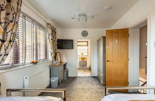 York Casa | Camaraderie Guest House