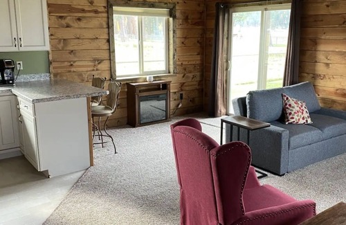 Grantsdale Cabaña | Camas Creek Cottage