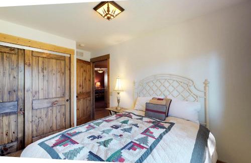 New Meadows Casa | Camas Family Cabin